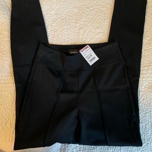 Kendall + Kylie Dressy Leggings